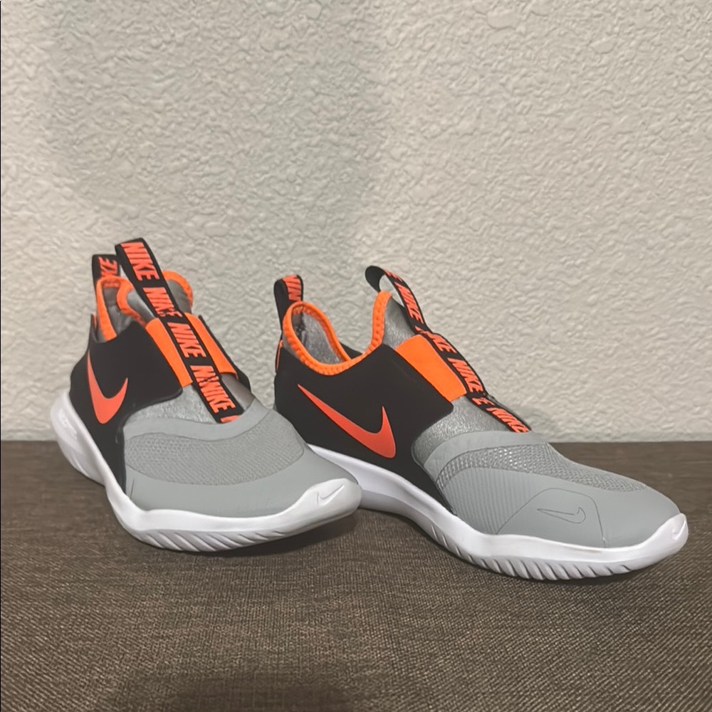 Nike Flex Runner Gray and Orange Athletic Shoes